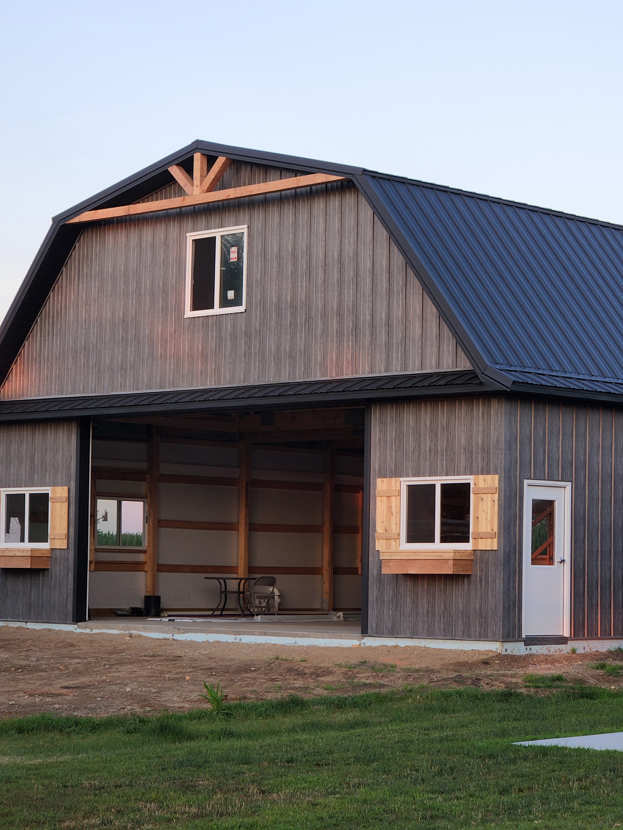 Barn SHOUSE